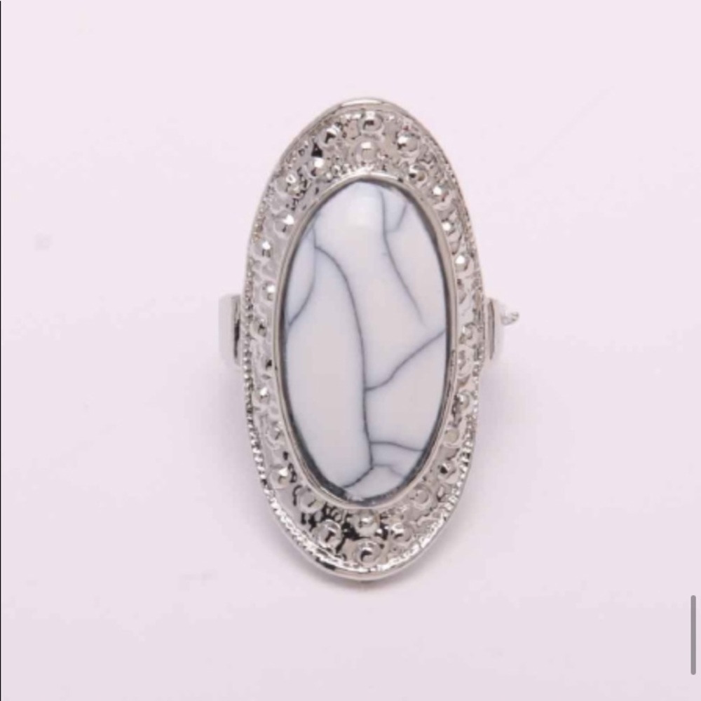 💜 Size 9 1/2 White Turquoise Silver Ring NEW